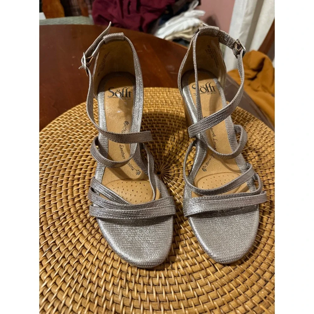 Sofft Metallic Silver Strappy Wedge Sandals Leather SF0004608 Womens 8M